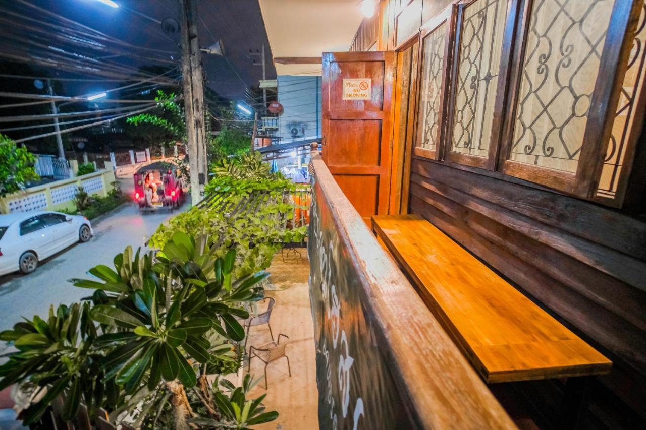 Samsibsanhostel Chiang Mai Exterior photo